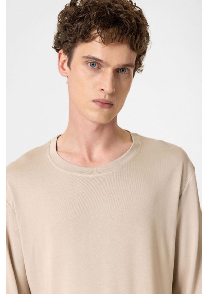 Bej Relaxed Fit Basic Erkek T-Shirt fırsatları