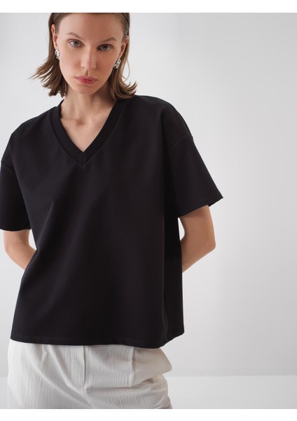 Kadın Siyah Oversize Pamuklu Basic Tişört