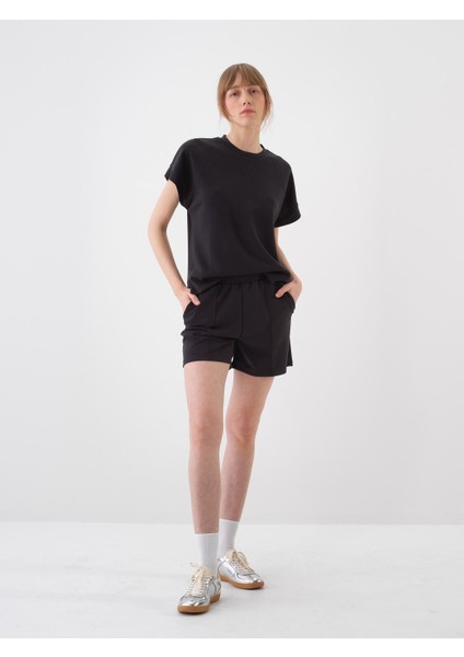 Kadın Siyah Oversize Modal Şort