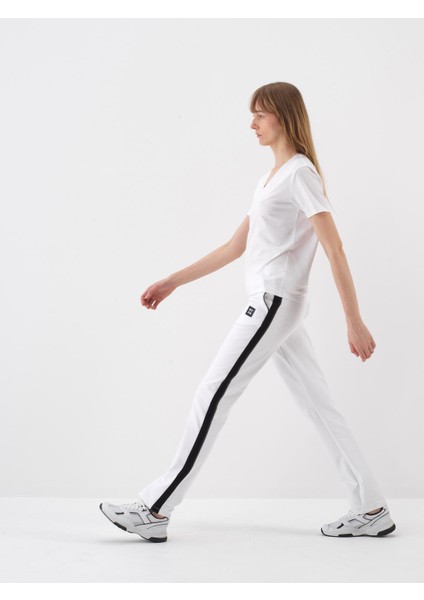 Kadın Beyaz Regular Fit Pamuklu Basic Tişört