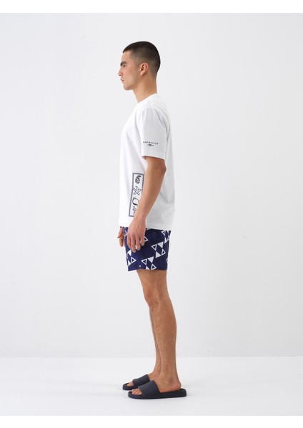Erkek Beyaz Regular Fit Pamuklu Tişört modelleri