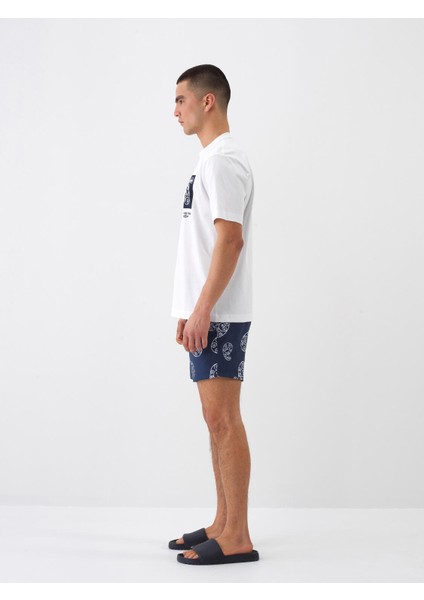 Erkek Beyaz Regular Fit Pamuklu Tişört modelleri