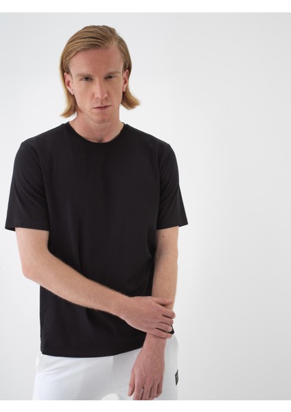Erkek Siyah Slim Fit Pamuklu Basic Tişört