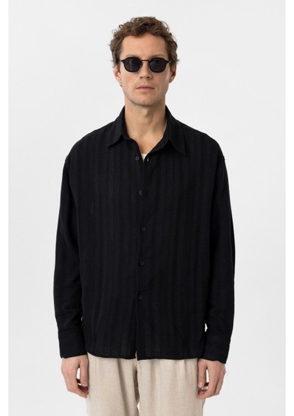 Siyah Dokulu Jakarlı Pamuklu Erkek Gömlek fırsatları