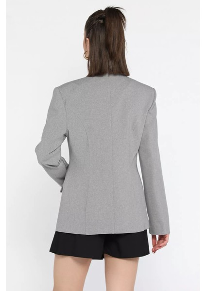 Kadın Düğme Detaylı Kruvaze Yaka Blazer Ceket modelleri