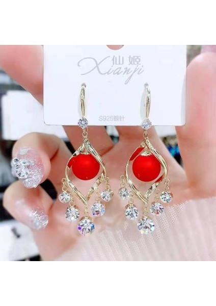 Moda Kedi Gözü Elmas Küpe Kadın Ilkbahar ve Yaz Ince Yeni Stil Işık Lüks High-End Küpe (Yurt Dışından)