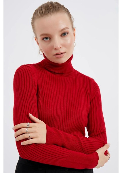 Kadın Kırmızıbalıkçı Yaka Triko Kazak