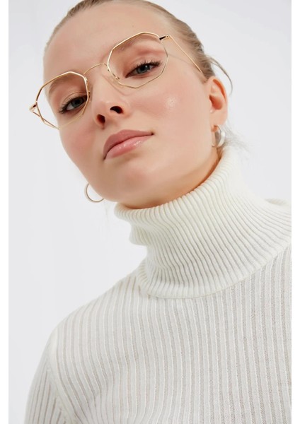 Kadın Beyaz Balıkçı Yaka Triko Kazak modelleri