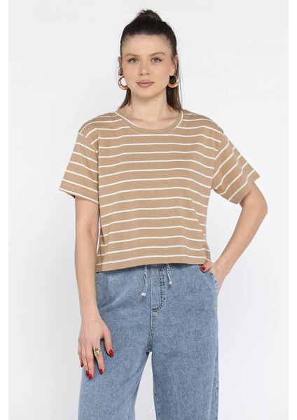 Bisiklet Yaka Çizgili Kadın Tişört