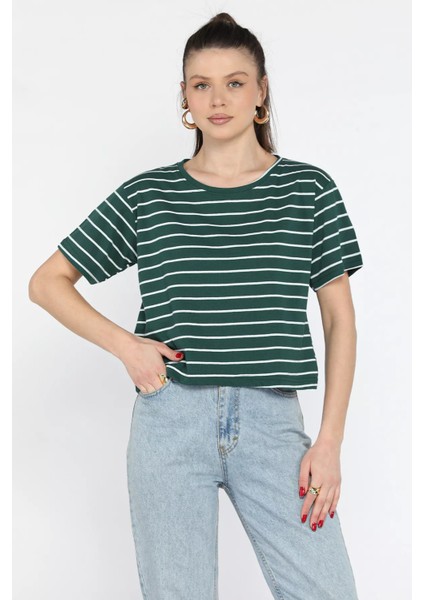Bisiklet Yaka Çizgili Kadın Tişört