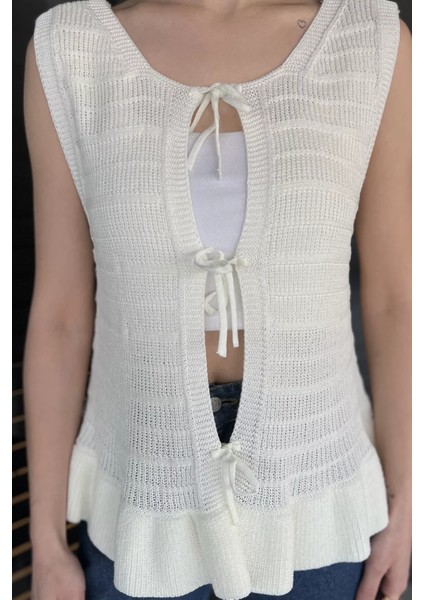 Kadın Ön Bağlamalı Fırfır Detaylı Triko Yelek fırsatları