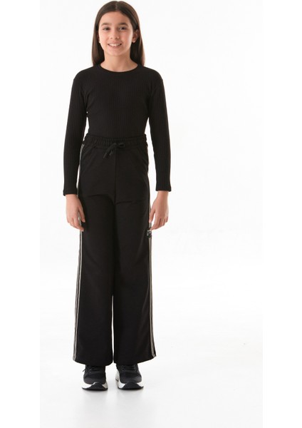 Beli Bağcıklı Yanları Şeritli Kız Çocuk Pantolon fırsatları