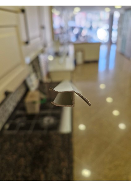Parke Bitim Çıtası Geçmeli Kanatlı U Model Alüminyum Profil 90 Cm/3 Adet.