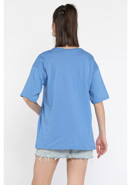 Ön Leopar Desen Kalp Baskılı Bisiklet Yaka Kadın Tişört P-00015470 modelleri