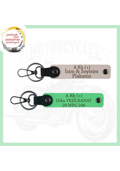 Pudra-Fıstık Yeşil, Hız Severlere Özel, İsim Plaka ve A Rh (+) Kan Grubu Yazılı Deri 2'li Anahtarlık