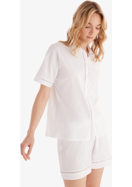 Kadın %100 Pamuk Kısa Kol Önden Düğmeli Beyaz Şortlu Pijama Takımı C1T6N8O15