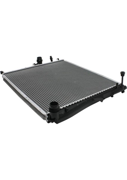 Bmw X3 Serisi E83 2.0d Radyatör Behr