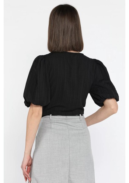 Kadın Ön Düğüm Detaylı Yan Fermuarlı Balon Kol Crop Top Bluz