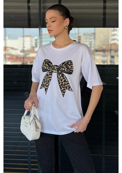 Leopar Desen Kurdele Baskılı Bisiklet Yaka Kadın Tişört