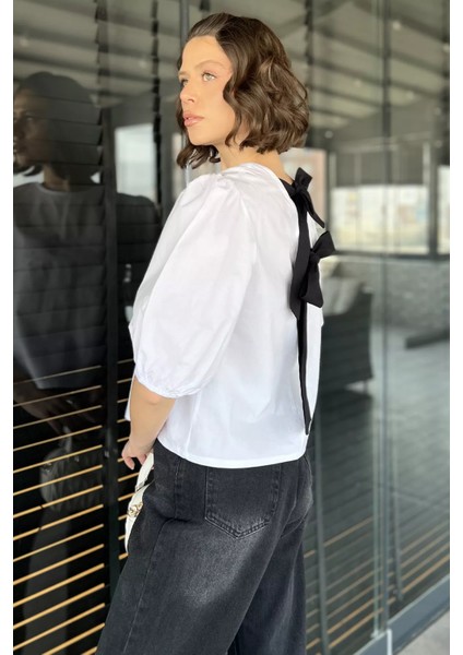Kadın Sırt Bağlama Detaylı Kol Lastikli Bluz