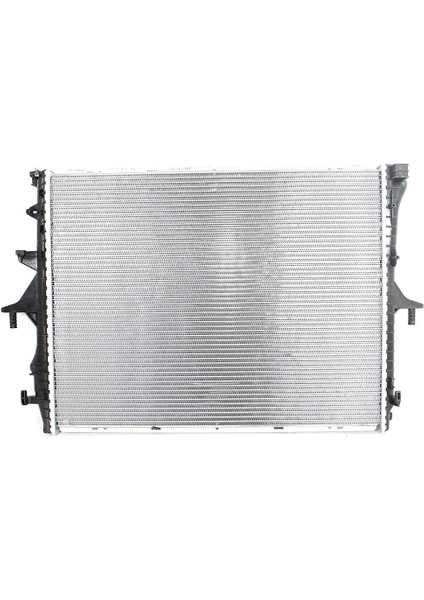 Audi Q7 3.0 Tdı Quattro Radyatör Behr