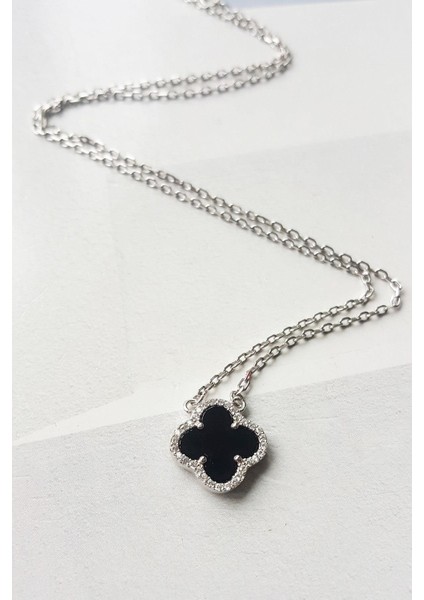 Ithal Yonca Siyah Mineli Gümüş Kolye