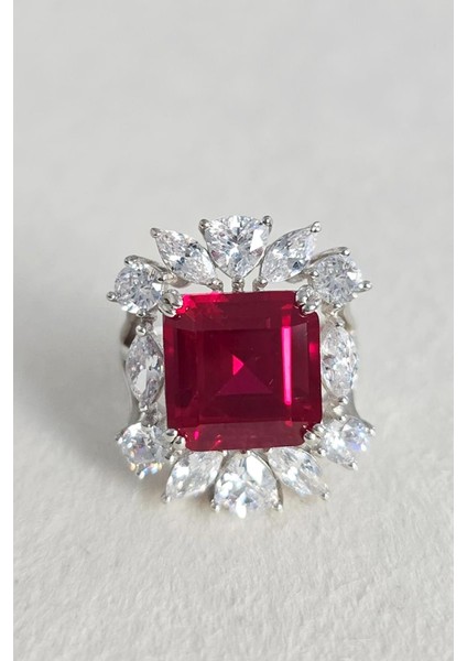 Ithal Çiçekli Labaratuvar Yakut Taşlı Gümüş Yüzük