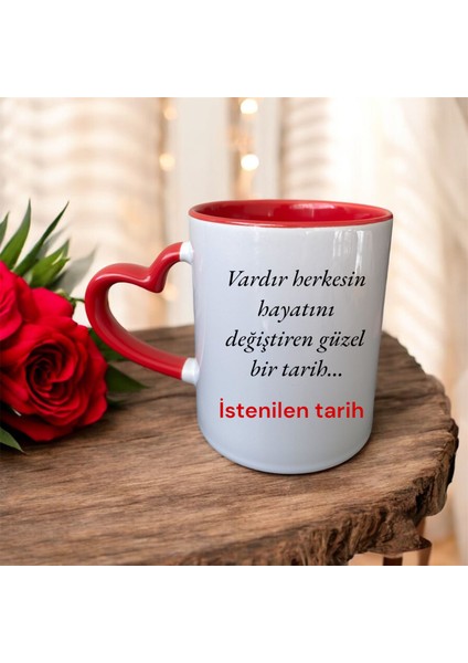 İçi ve Sapı Kırmızı Kalpli Kupa Bardak