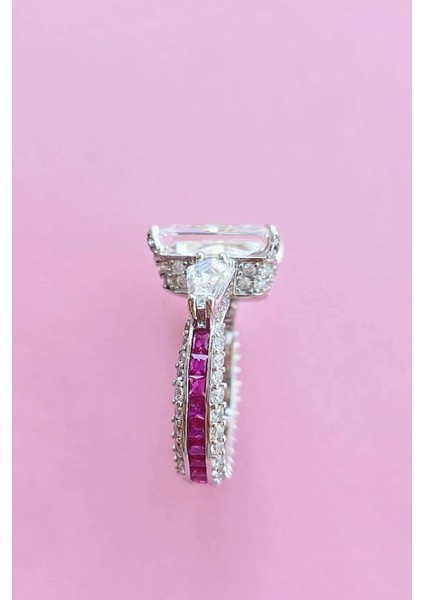 Ithal Premium Dikdörtgen Mozanit ve Fuşya Taşlı Baget Gümüş Yüzük indirimleri