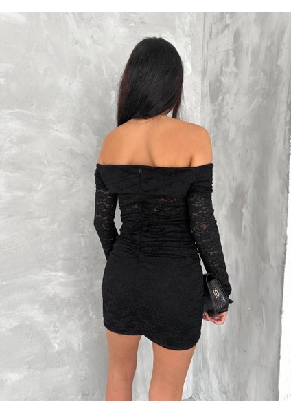 Madonna Yaka Dantelli Bodycon Mini Elbise fırsatları