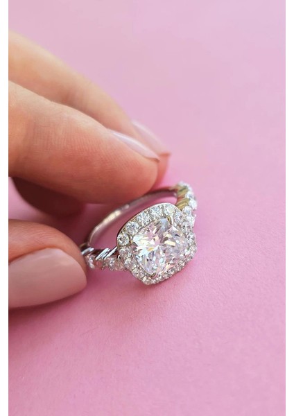 Ithal Mozanit Kare Tektaş Gümüş Yüzük