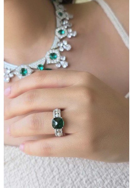 Ithal Kök Zümrüt Vıp Figürlü Damla Gümüş Yüzük fiyatları