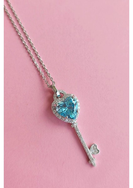 Ithal Mavi Buz Kesim Kalplı Anahtar Gümüş Kolye fiyatları