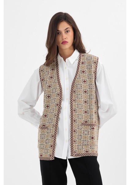 Kadın Taş monogram Desenli Cepli Triko Kilim Anne Yelek