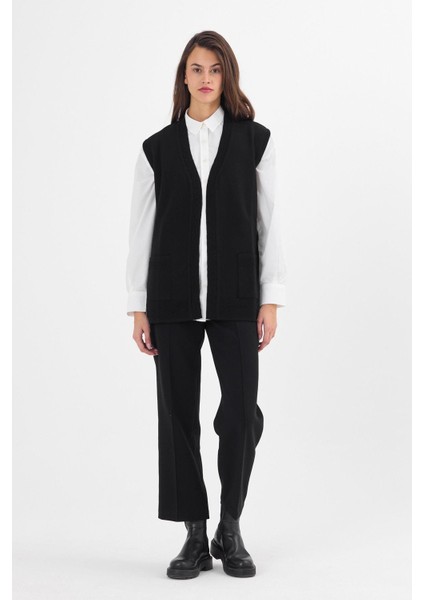 Kadın Siyah Cepli V Yaka Ekose Kabartma Desenli Triko Anne Yelek fiyatları