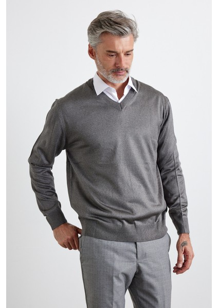 Erkek Büyük Beden Standart Fit Normal Kesim V Yaka Triko Kazak