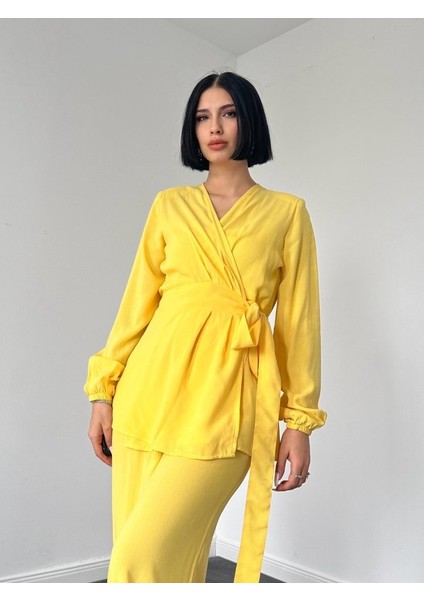 Sarı Kuşak Detaylı Ikili Takım