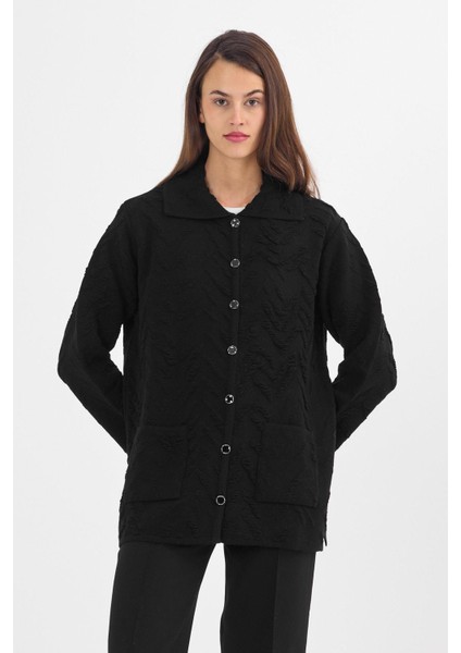 Kadın Siyah Düğmeli ve Cepli Kabartma Desen Triko Hırka fiyatları