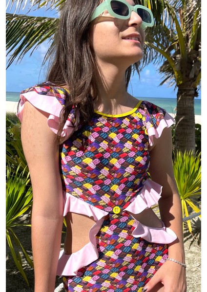 Örgü Desenli Fırfırlı Cut-Out Kız Çocuk Mayo By Nessi Byrd fiyatları