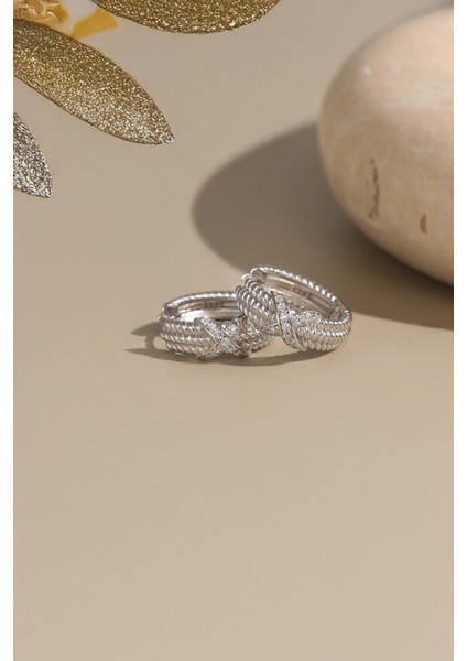 Kadın 925 Ayar Gümüş Zirkon Taşlı Küpe modelleri