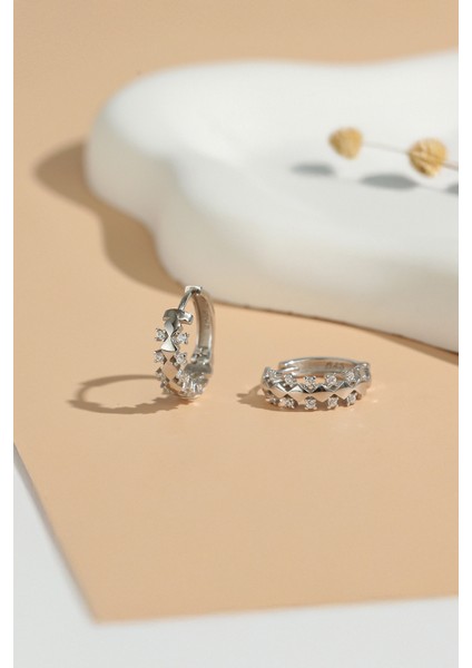 Kadın 925 Ayar Gümüş Zirkon Taşlı Küpe modelleri