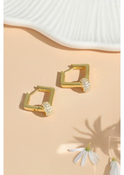 Kadın 925 Ayar Gümüş Zirkon Taşlı Küpe modelleri