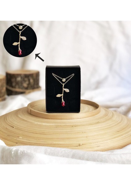 Gül Tasarımlı Kolye fiyatları