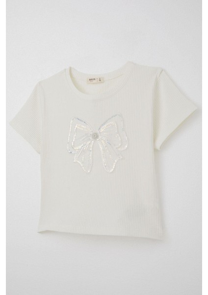 Kız Çocuk Crop Tişört Fiyonk Arma Aksesuarlı 9-14 Yaş, Ekru modelleri