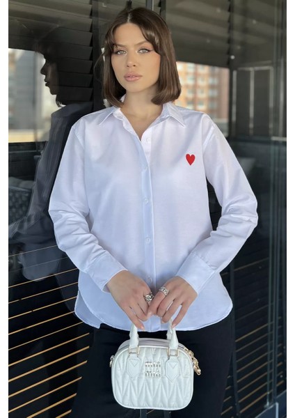 Kalp Nakışlı Kadın Gömlek