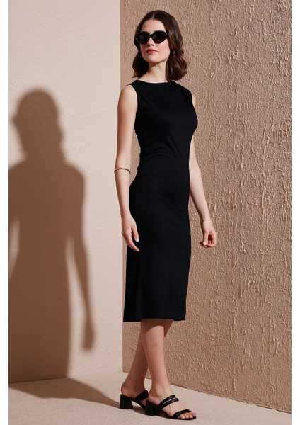 Slim Fit Bisiklet Yaka Kolsuz Midi Boy Elbise Bayan Elbise 5866251