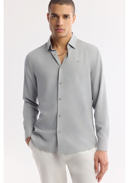 Erkek Gri Alttan Britli Yaka Kolay Ütülenir Jakarlı Comfort Fit Gömlek A51Y2043 indirimleri
