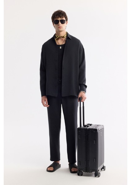 Erkek Siyah Oversize Fit Alttan Britli Yaka Modal Karışımlı Rahat Kesim Gömlek A51y2168