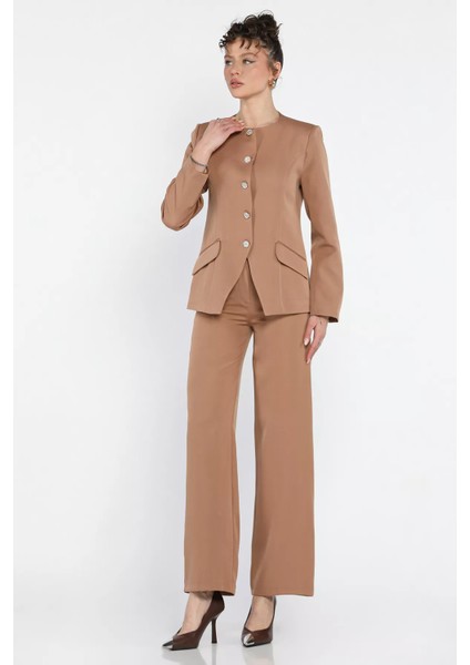 Düğme Detaylı Astarlı Kadın Ceket Pantolon Ikili Takım fiyatları