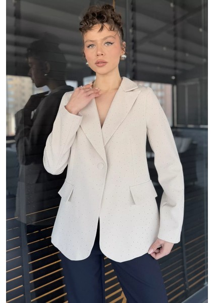 Taş Detaylı Kadın Tarz Blazer Ceket